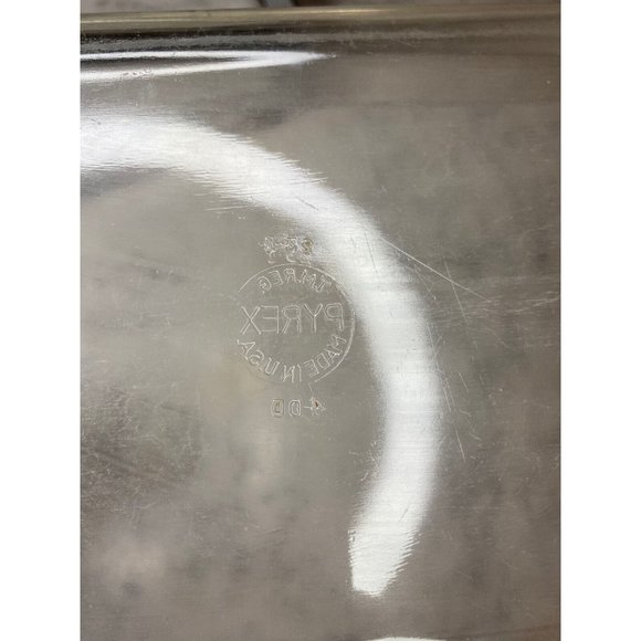 Vintage Pyrex #231 1.5qt With Matching Silver Tray - Picture 8 of 8